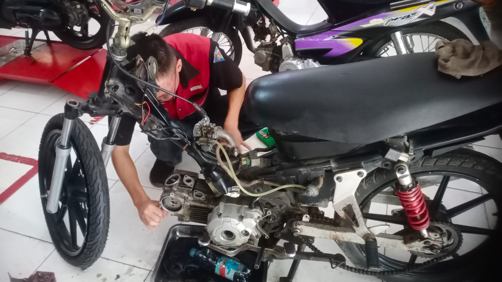 pembelajaran praktek di work shop